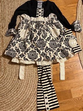 Serendipity Black & Cream Damask Girls' Matching outfit with headwrap